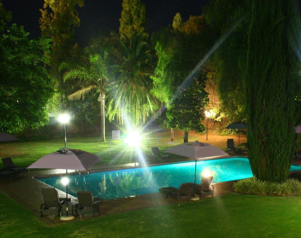 Oudtshoorn Inn Hotel Exterior photo